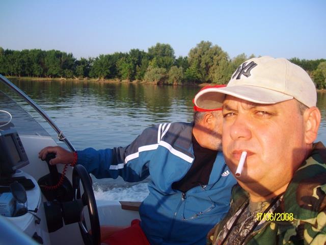 delta rosu 2008 - sany0581.JPG